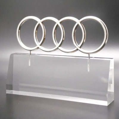 Logo Audi in argento
